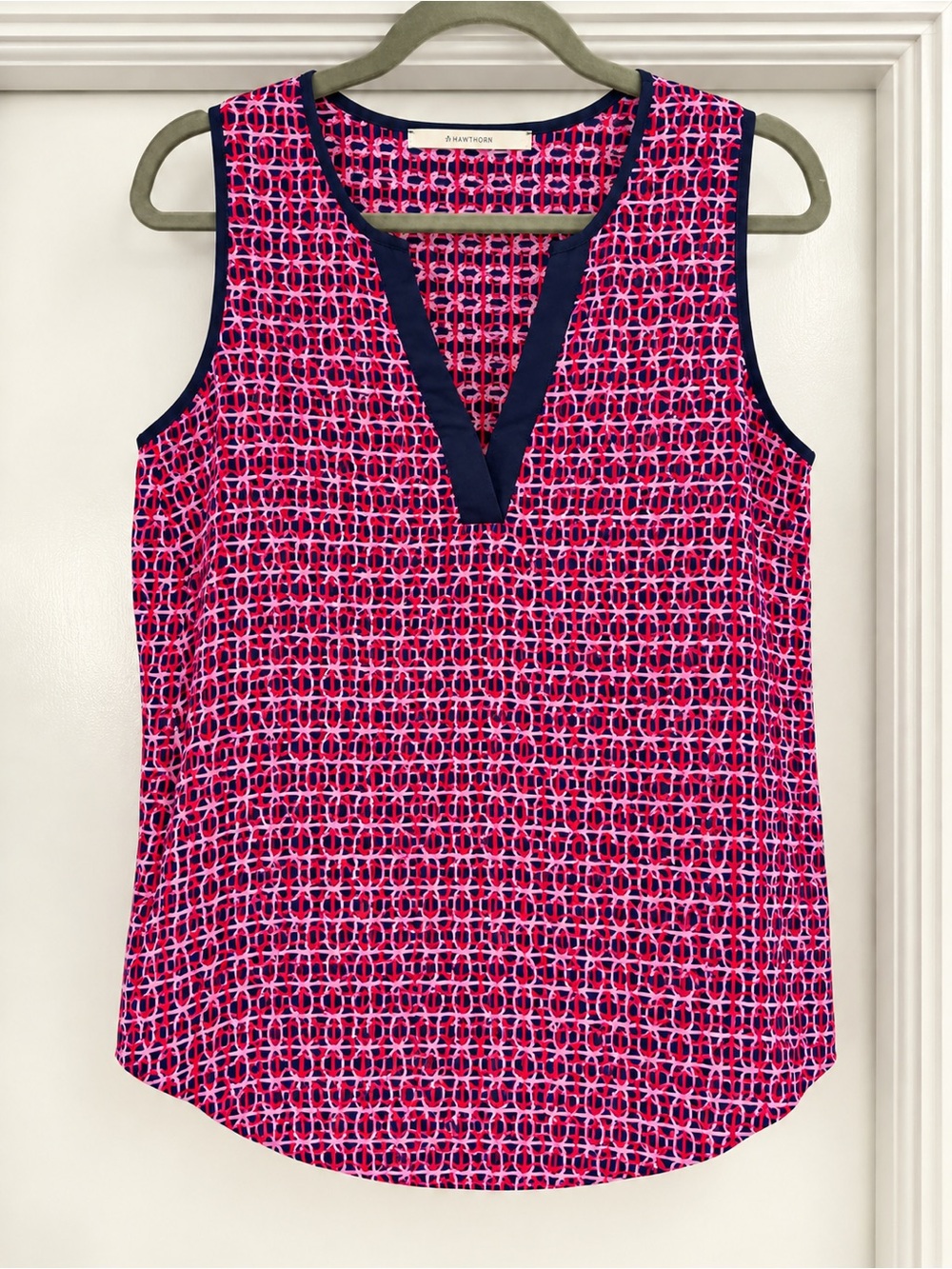 41 Hawthorn Pink and Navy Geometric V-Neck Sleeveless Camisole